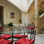 Marquis De La Baume Hotel