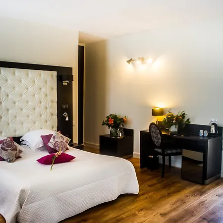 Western Marquis De La Baume Hotel Nîmes