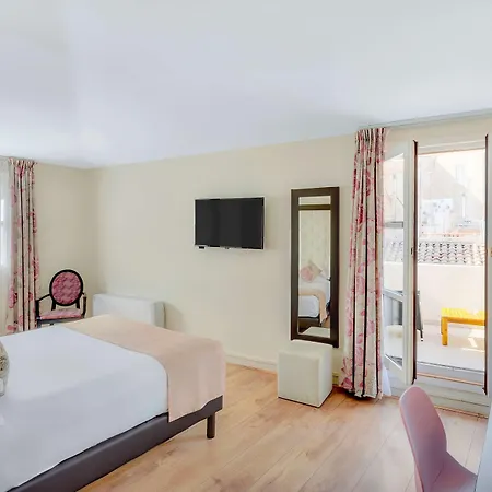 Marquis De La Baume 4* Nîmes