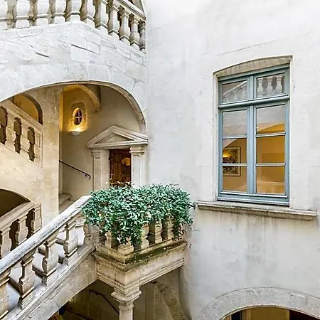 Marquis De La Baume 4* Nîmes