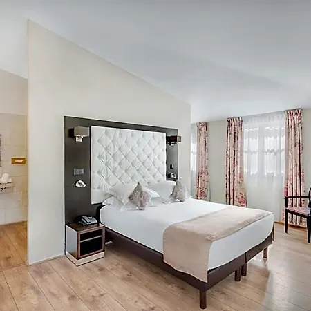 Hotel Marquis De La Baume 4*