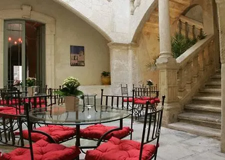 Marquis De La Baume Hotel