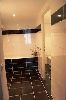 מלון Western Marquis De La Baume 4*