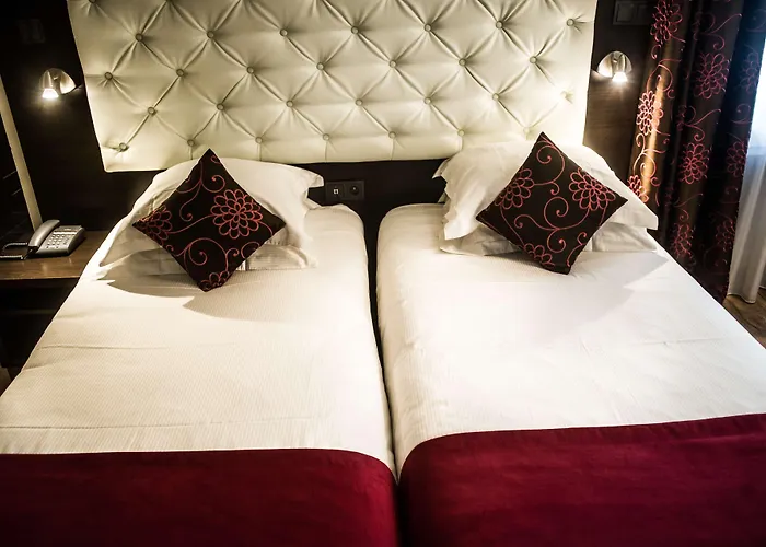 Western Marquis De La Baume נים