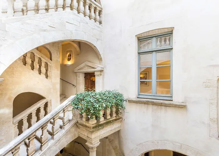 Western Marquis De La Baume 4* Nîmes