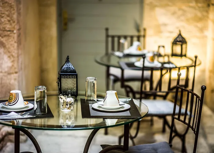 Western Marquis De La Baume נים