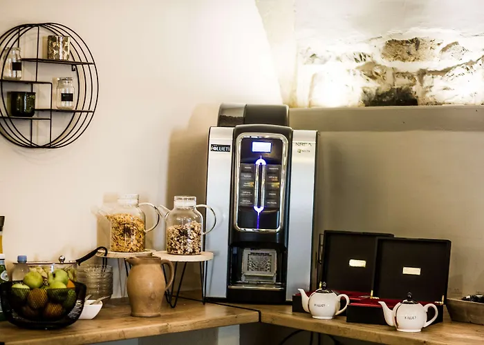 Western Marquis De La Baume