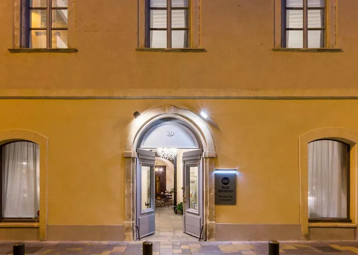 Western Marquis De La Baume 4* נים